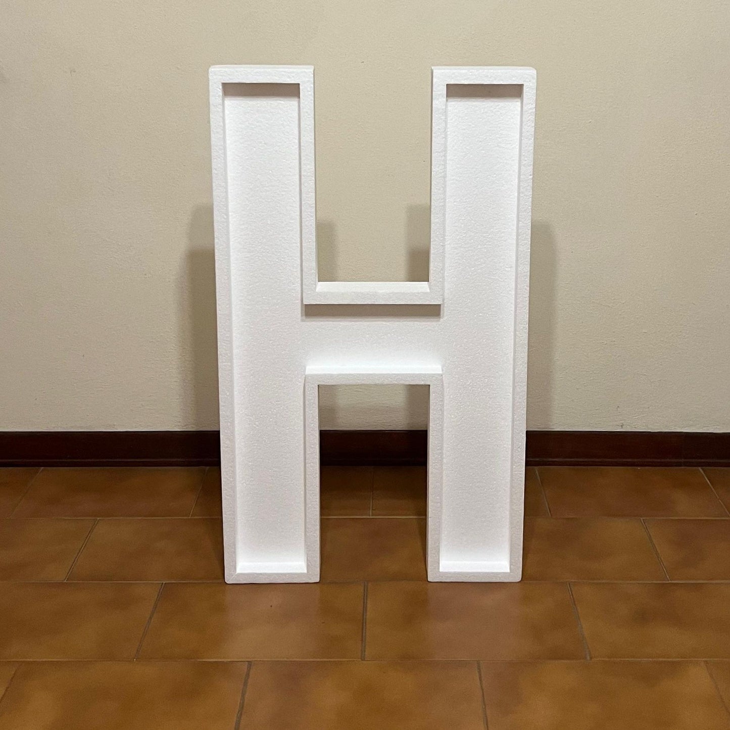 Lettera H Senza Luci