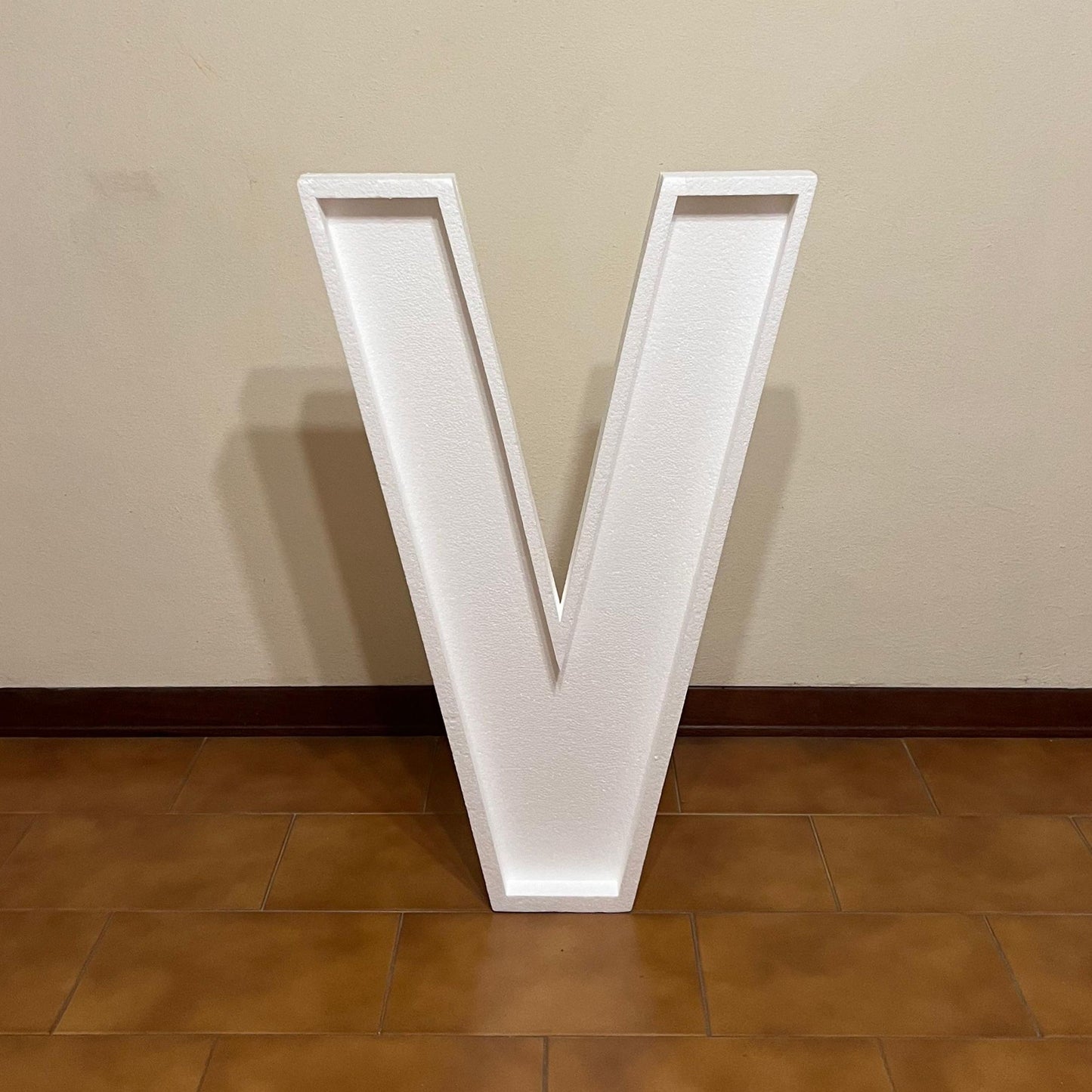 Lettera V Senza Luci