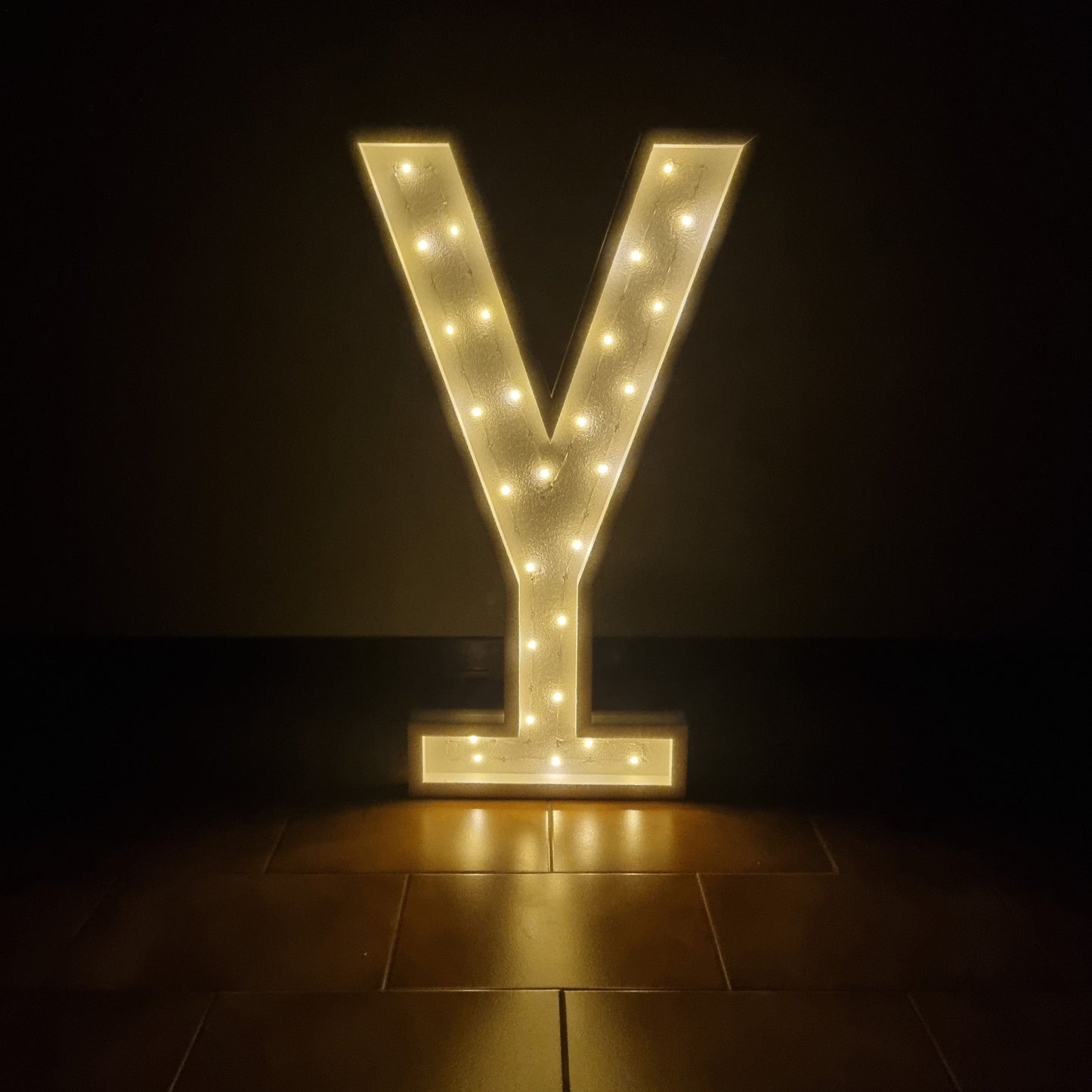 Lettera Y Luminosa