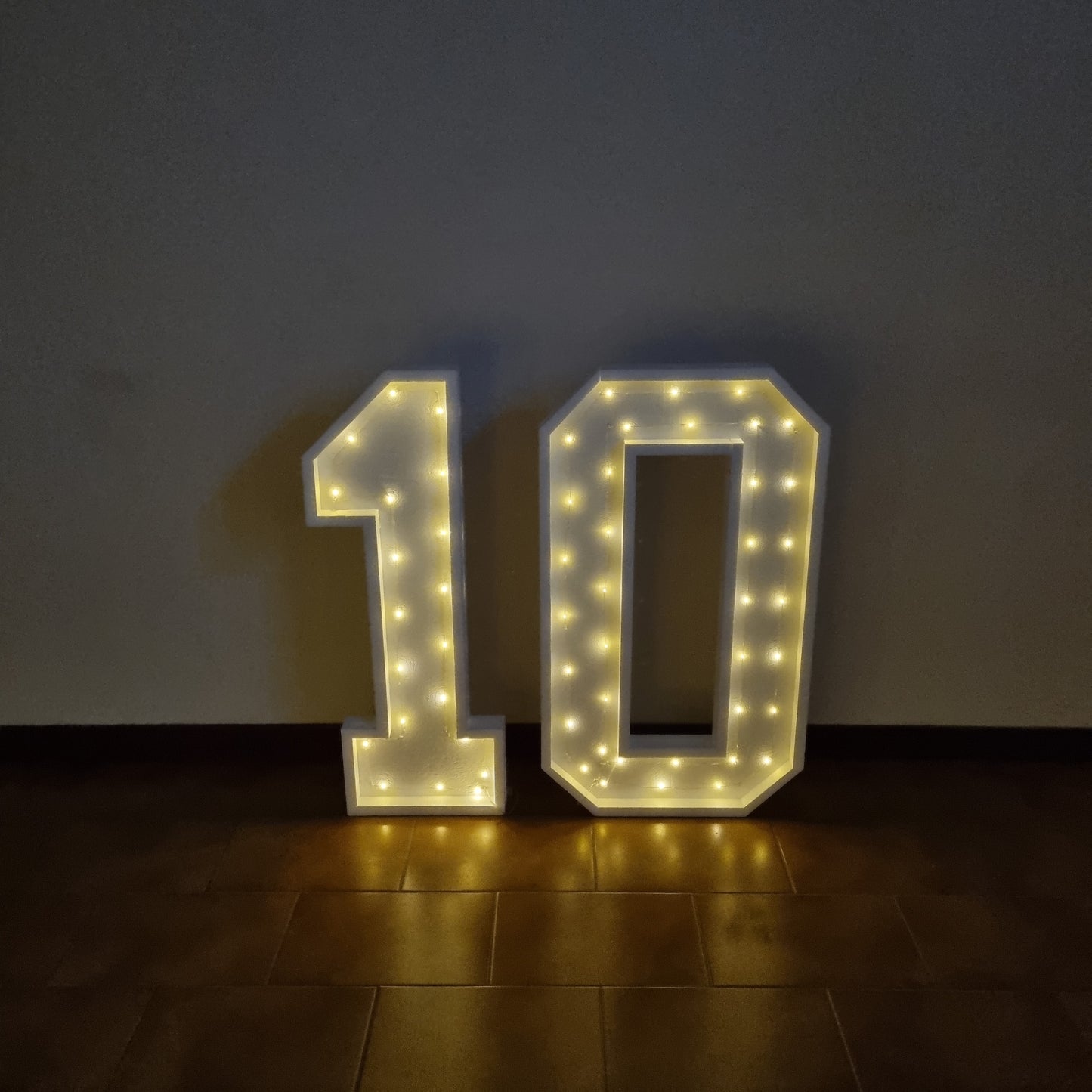 Numero 10 Luminoso Grande