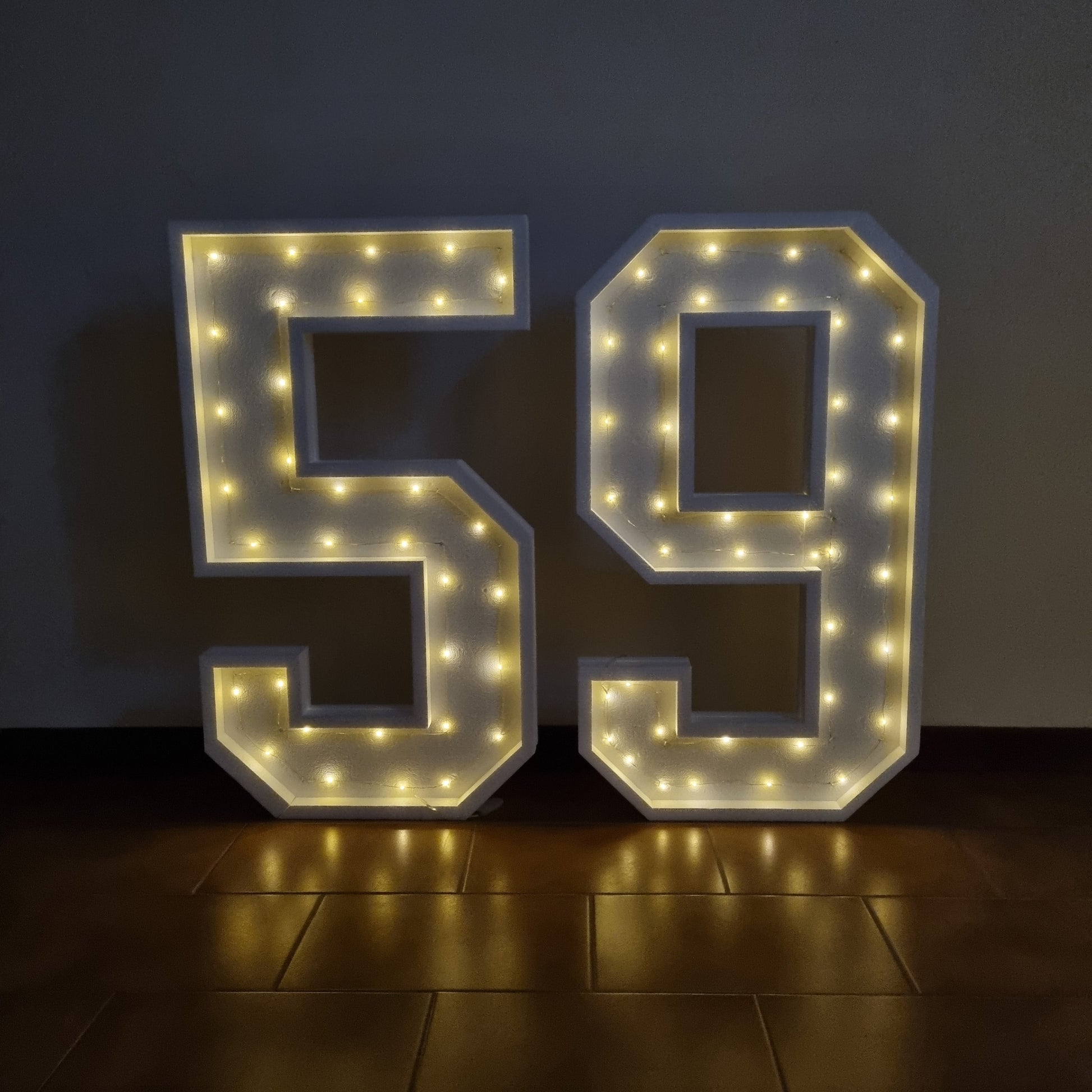 Numero 59 Luminoso Grande