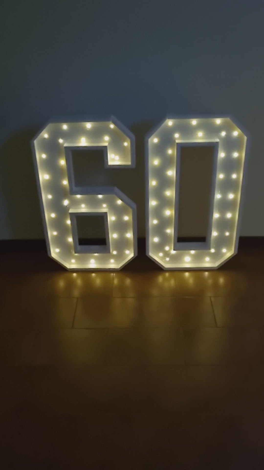 Numero 60 Luminoso Grande