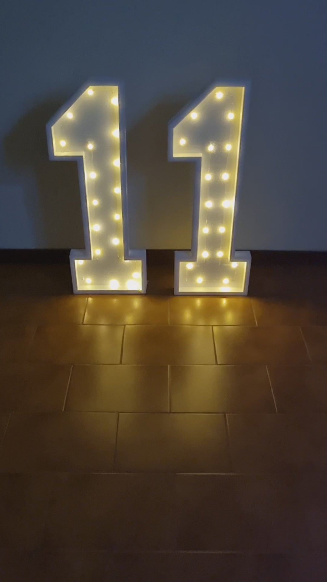 Numero 11 Luminoso Grande