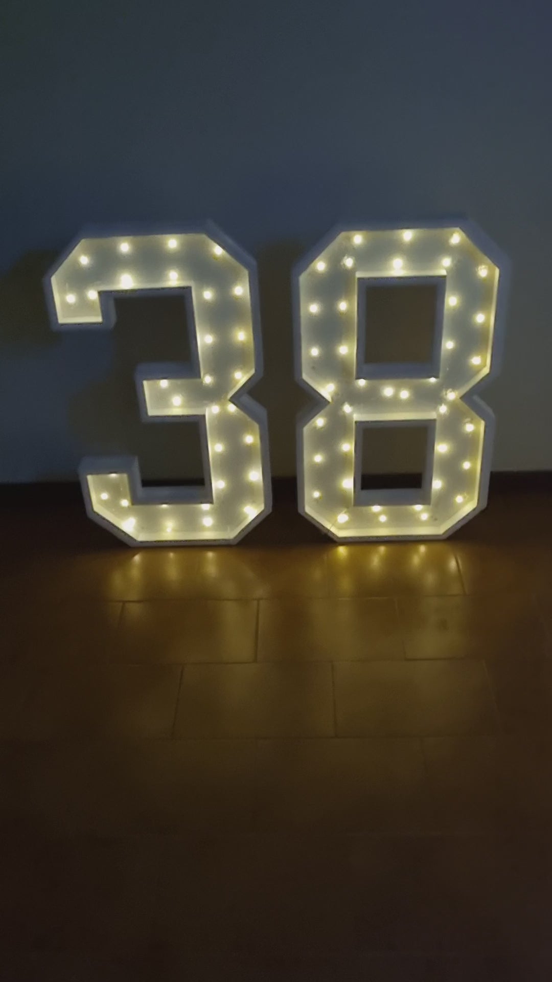 Numero 38 Luminoso Grande