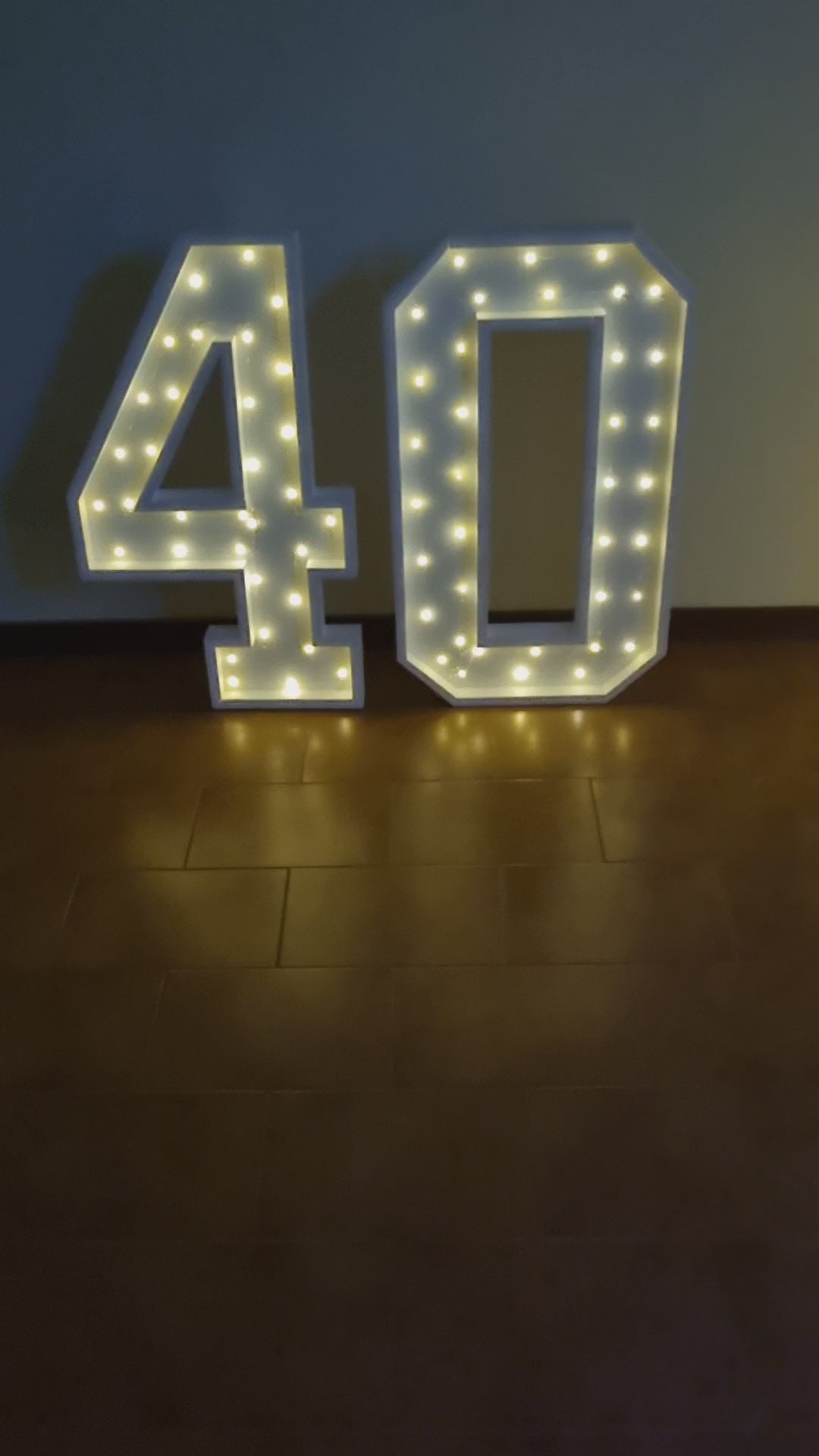 Numero 40 Luminoso Grande